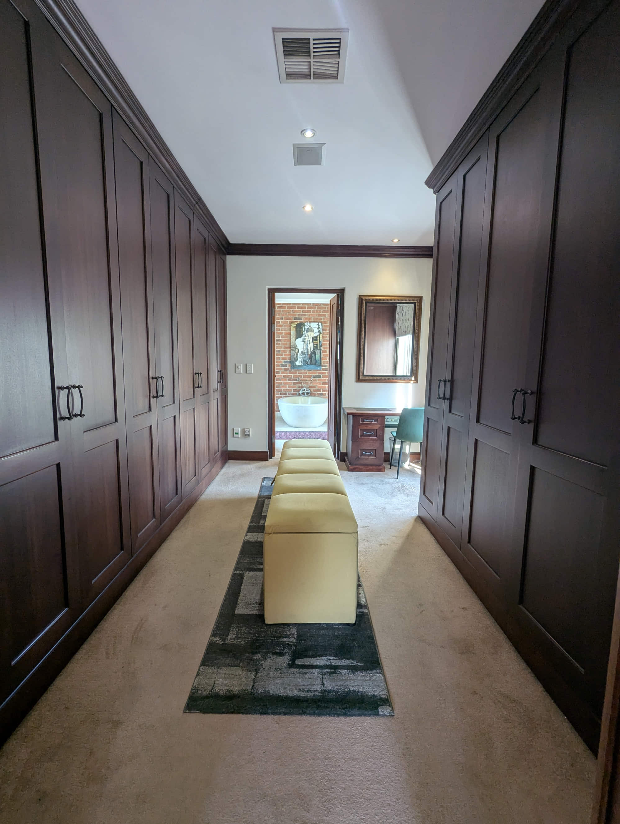 Maple 1 Walk-in