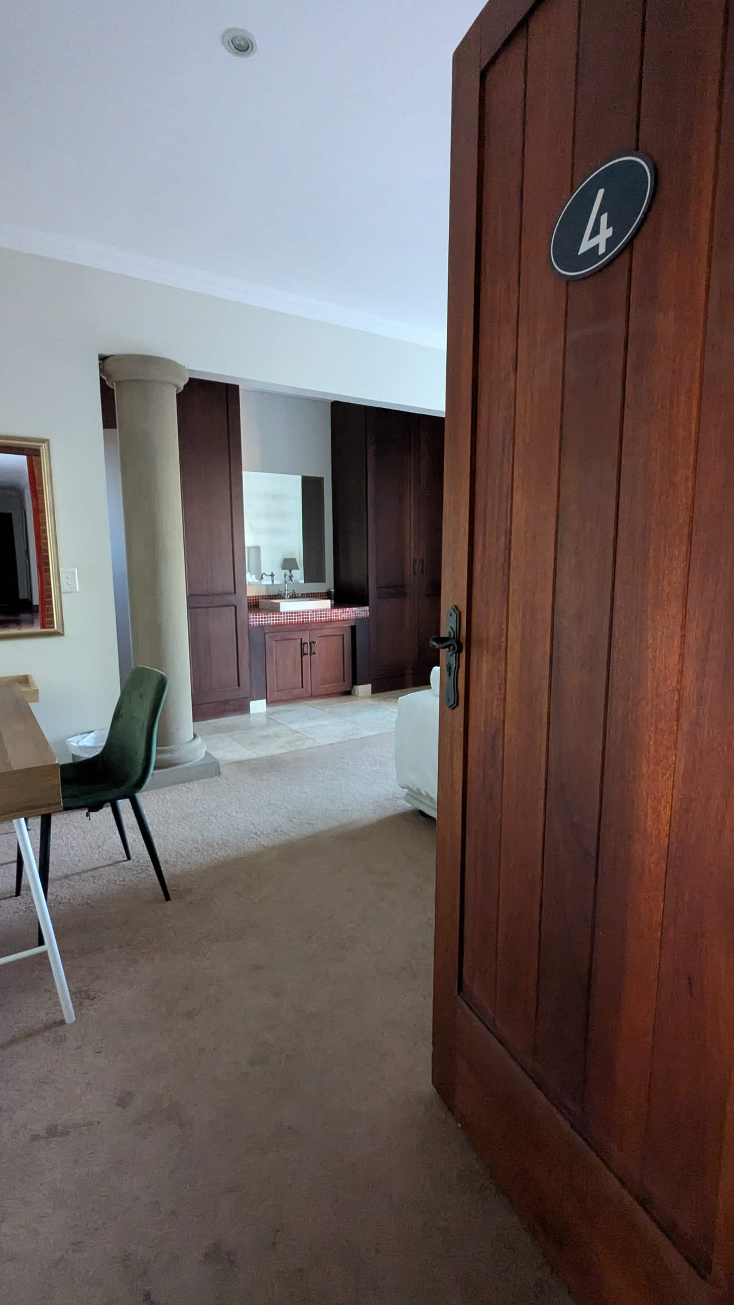Maple 4 Room